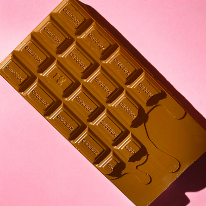 Pistachio Knafeh Stuffed Chocolate Kit With Reusable Chocolate Bar Mold